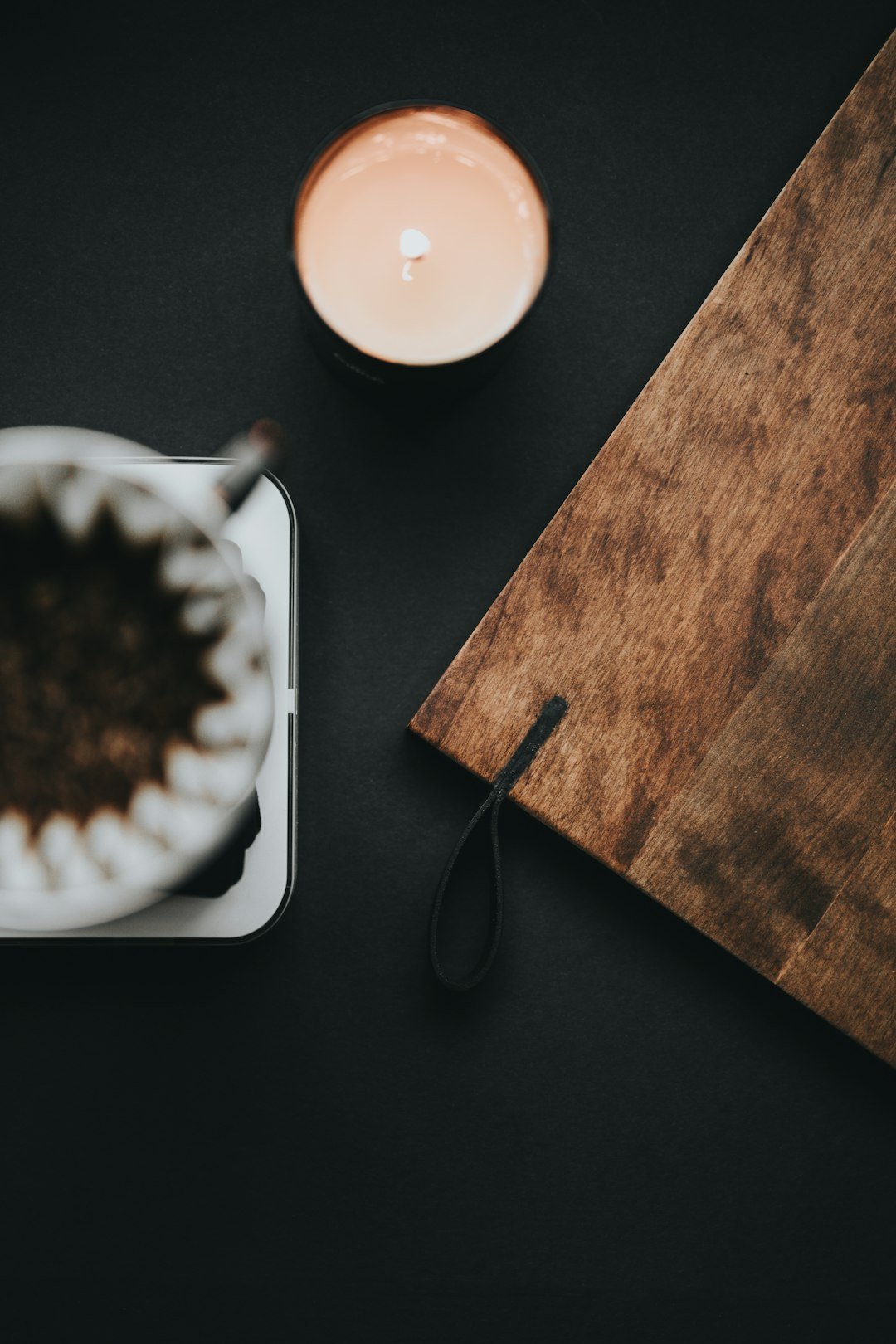top-view-photography-of-candle-7dwpipt4pui